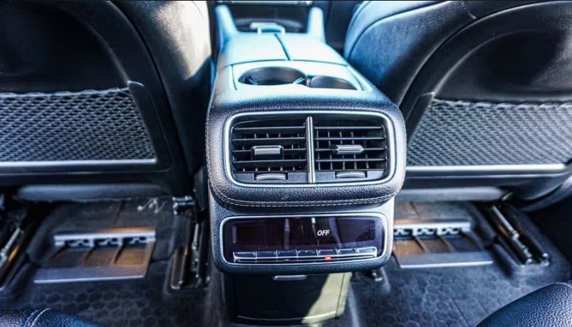 صورة السيارة