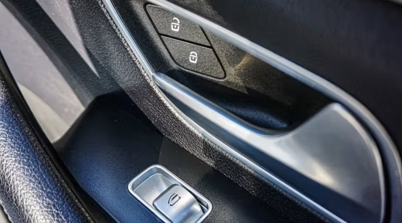 صورة السيارة