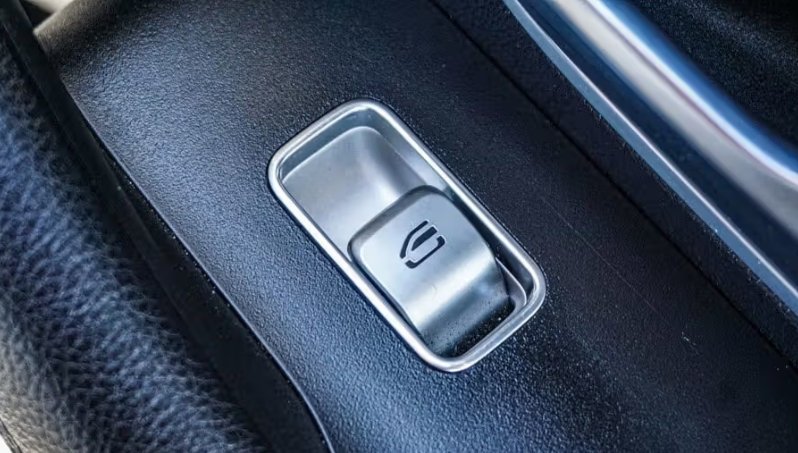 صورة السيارة