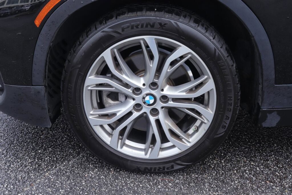 صورة السيارة