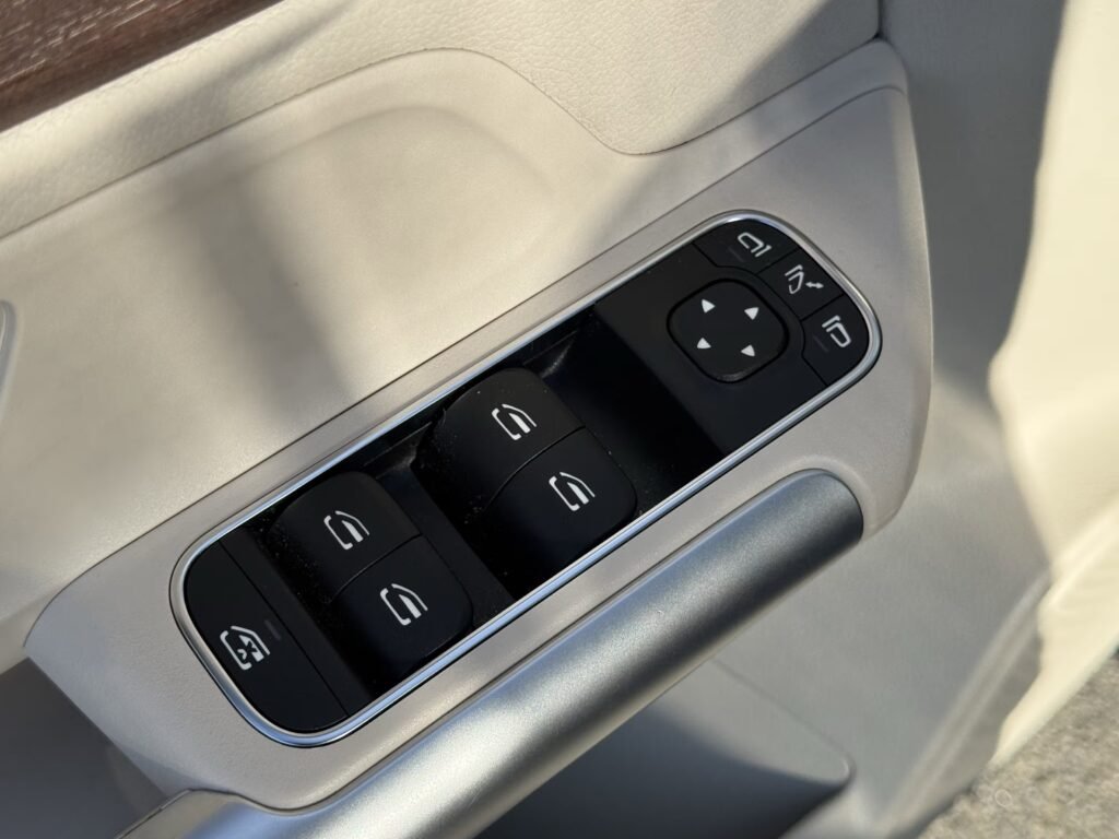 صورة السيارة