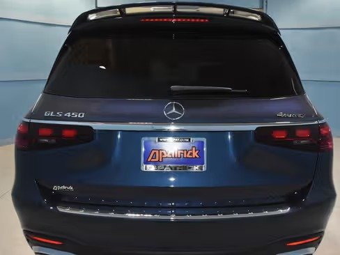 صورة السيارة