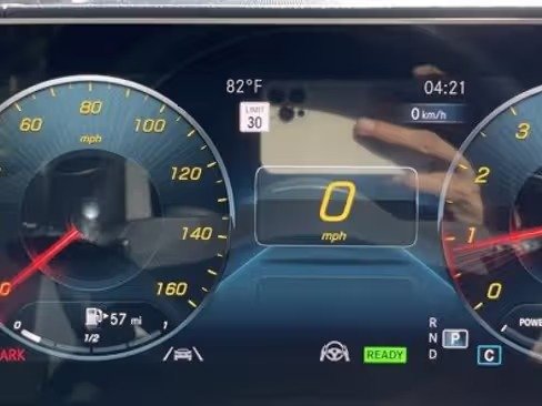 صورة السيارة