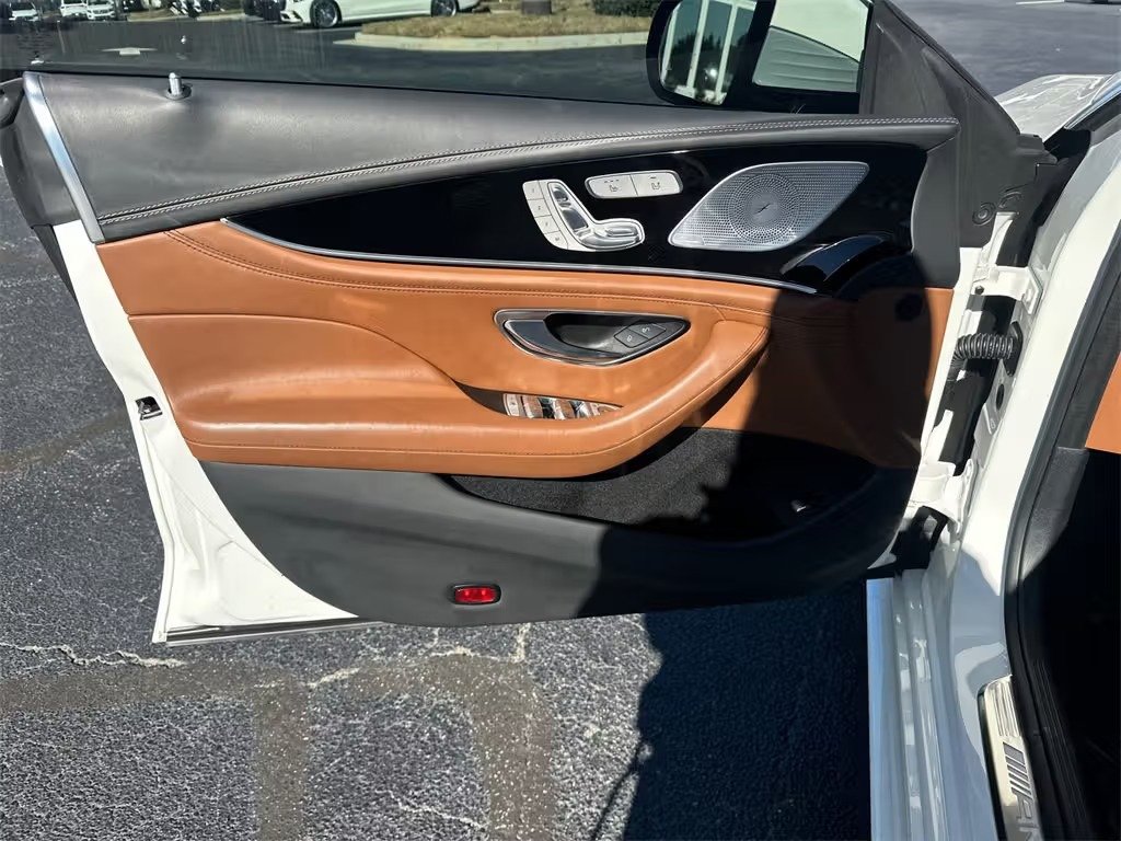 صورة السيارة