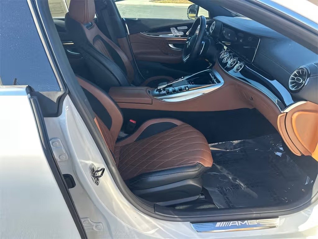 صورة السيارة