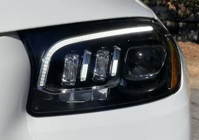 صورة السيارة