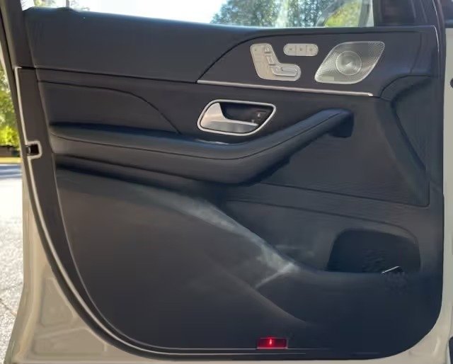 صورة السيارة