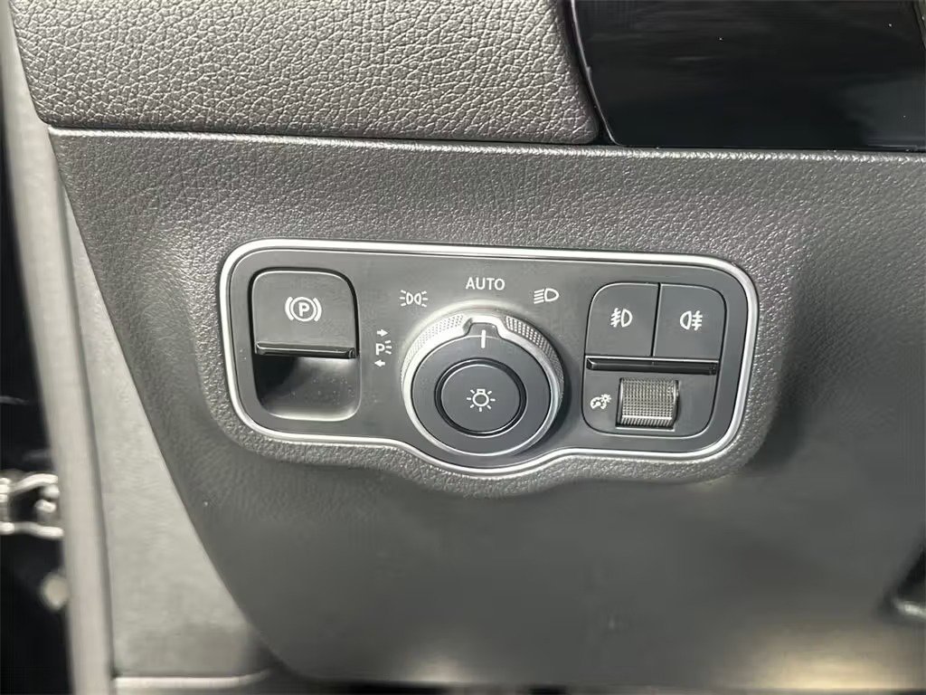 صورة السيارة