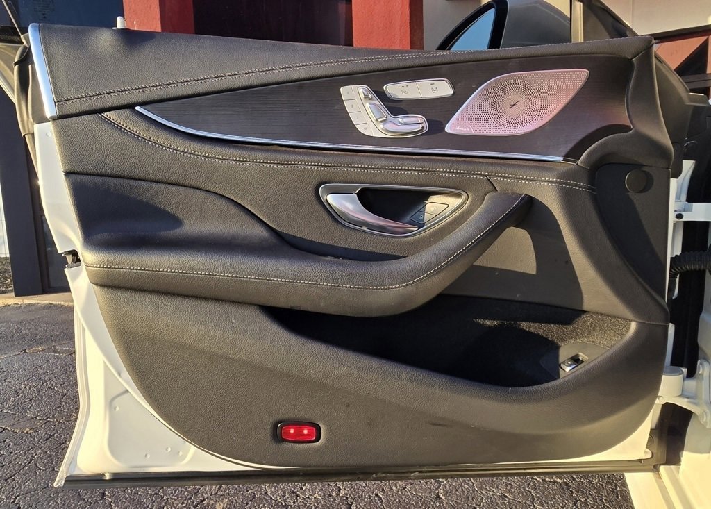 صورة السيارة