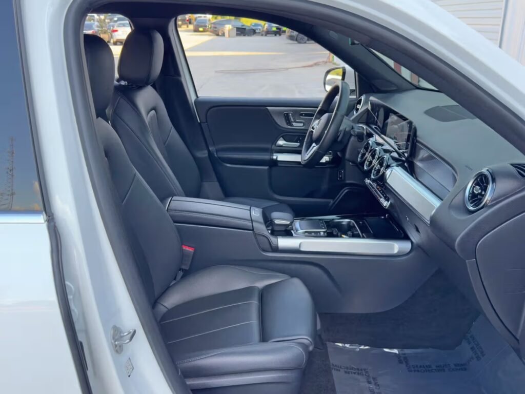 صورة السيارة