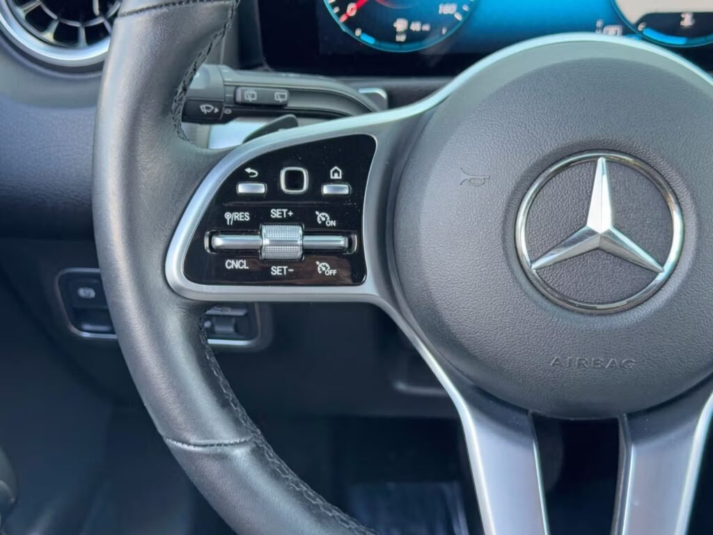 صورة السيارة