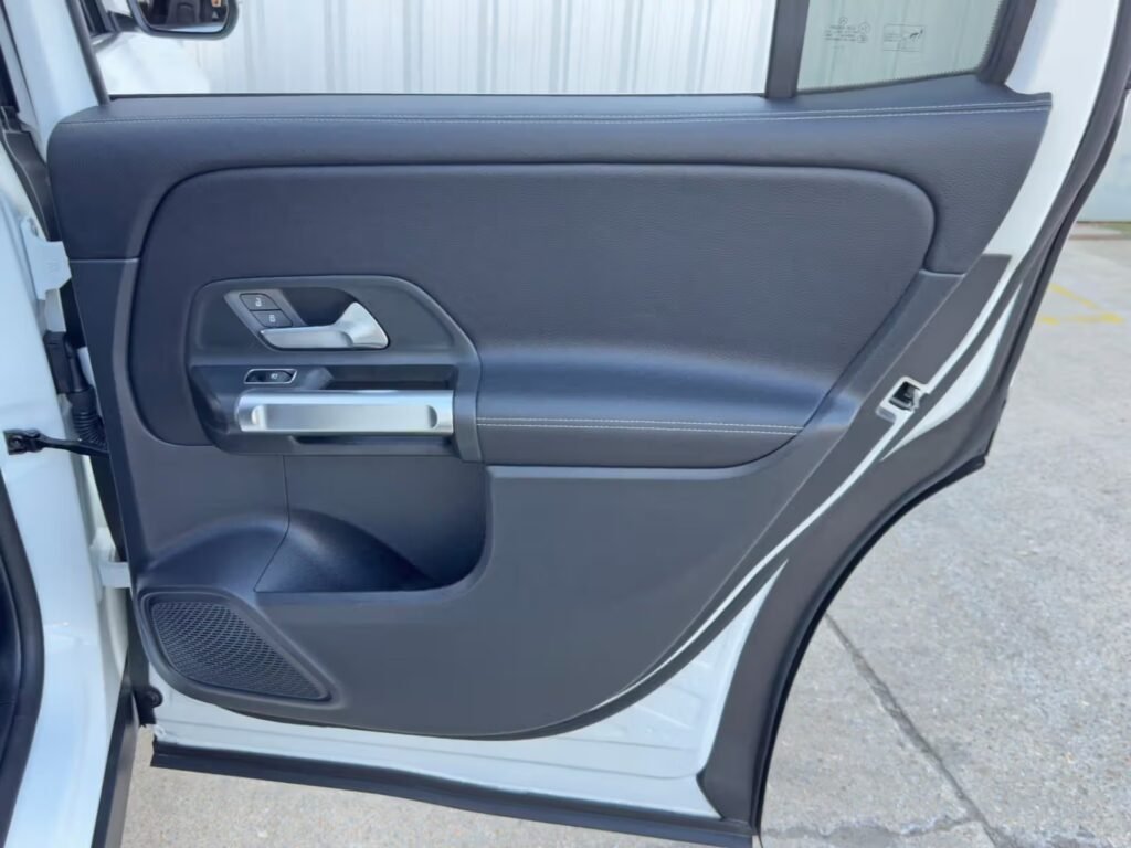 صورة السيارة