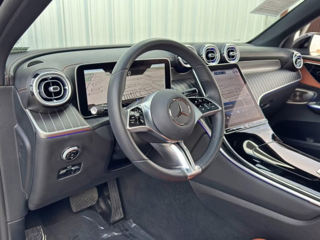 صورة السيارة