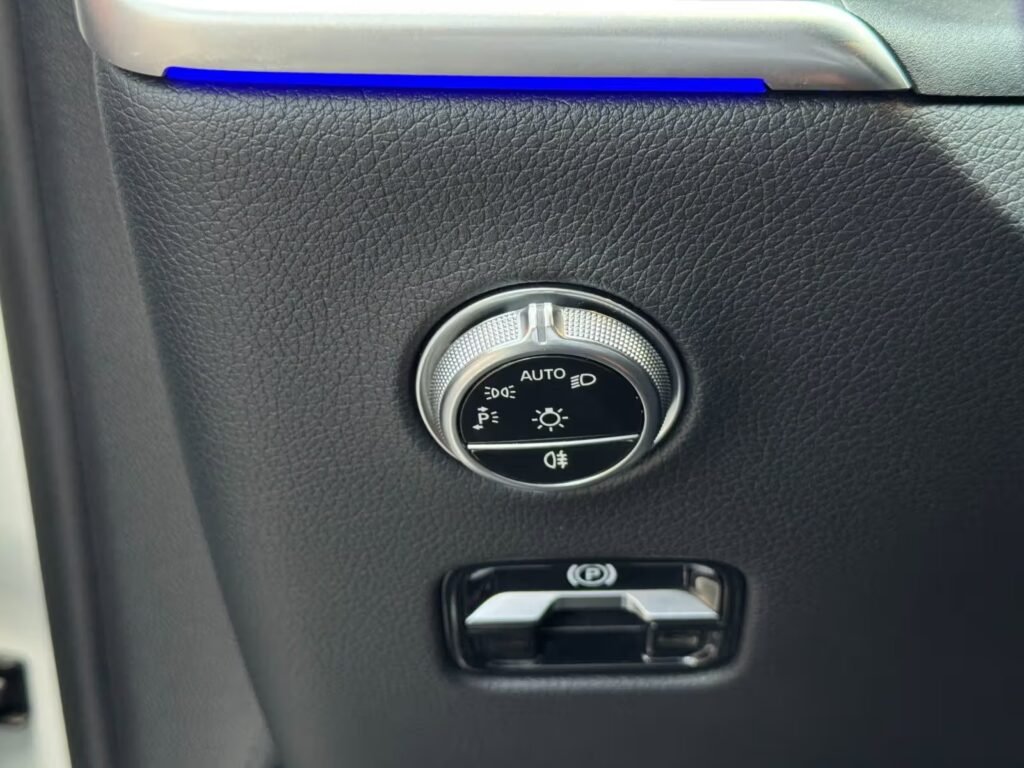 صورة السيارة