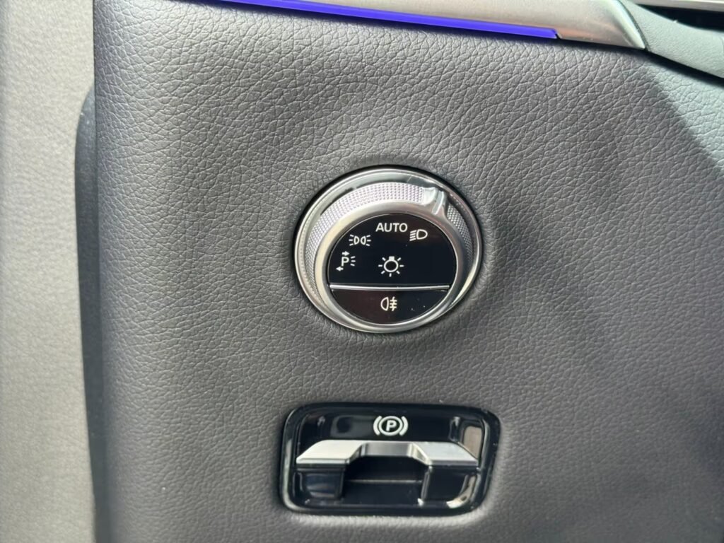 صورة السيارة