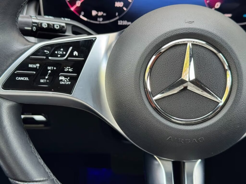 صورة السيارة