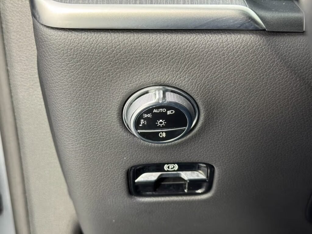 صورة السيارة