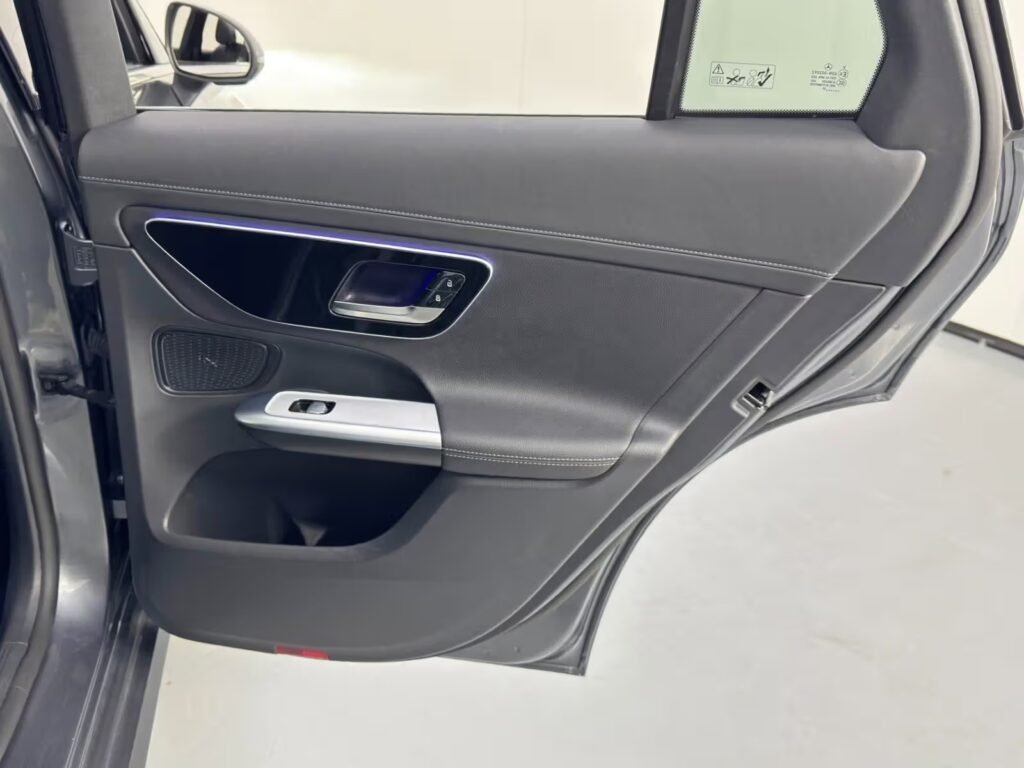 صورة السيارة