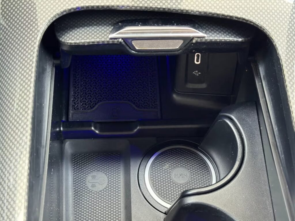 صورة السيارة