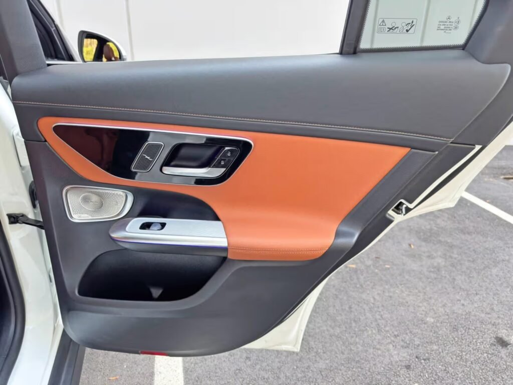 صورة السيارة