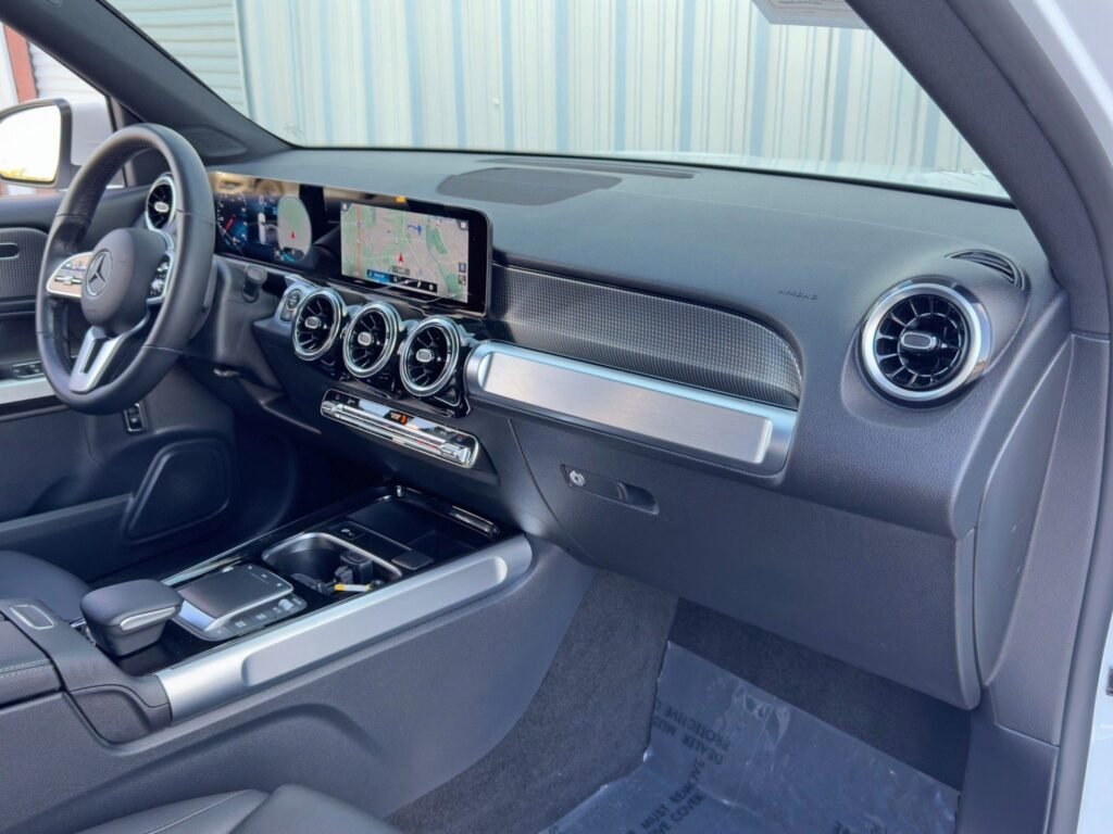 صورة السيارة