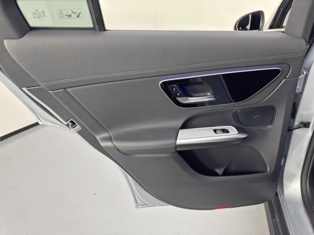 صورة السيارة