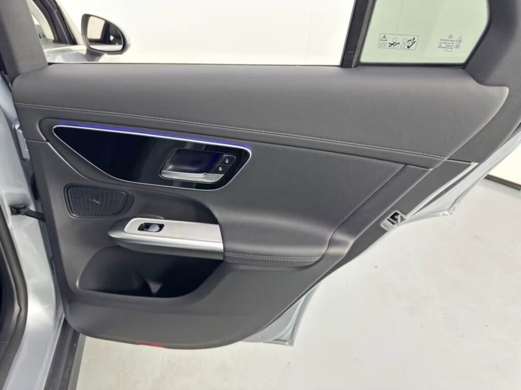 صورة السيارة