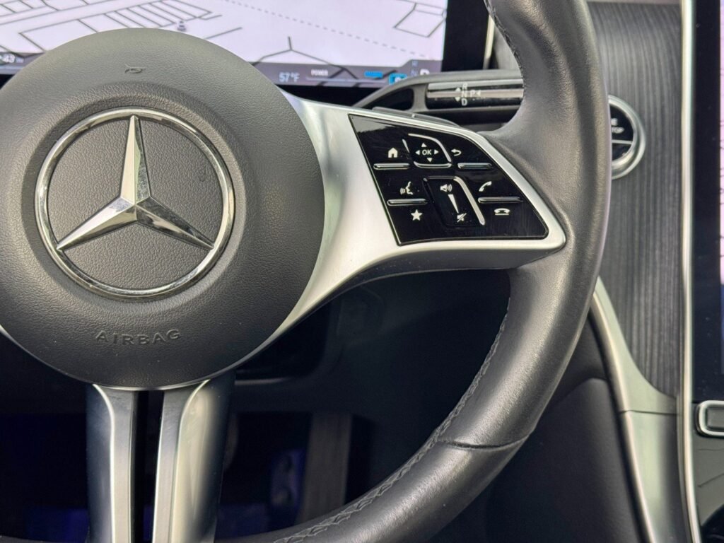 صورة السيارة