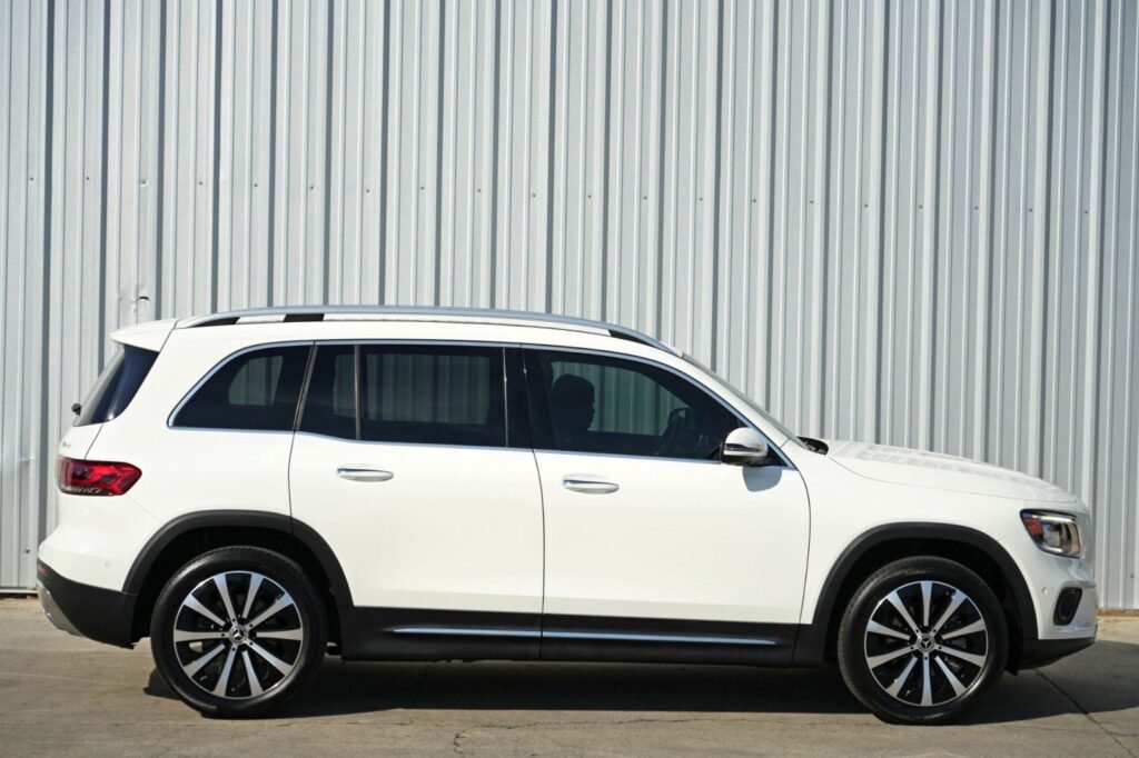 صورة السيارة