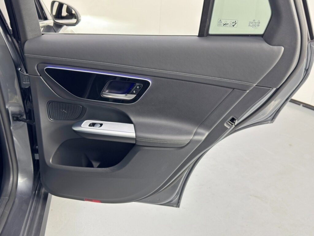 صورة السيارة