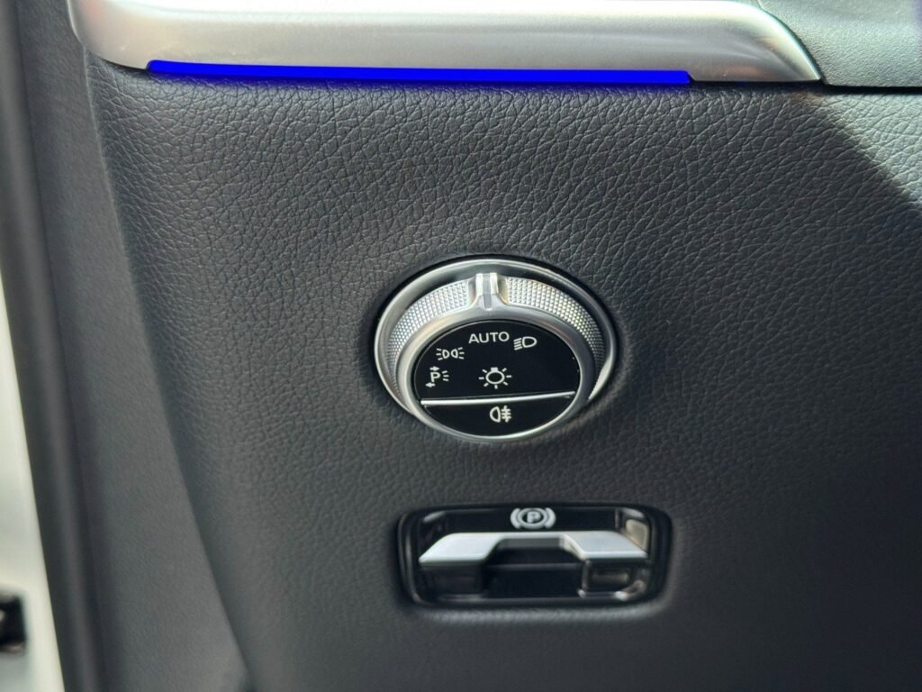 صورة السيارة