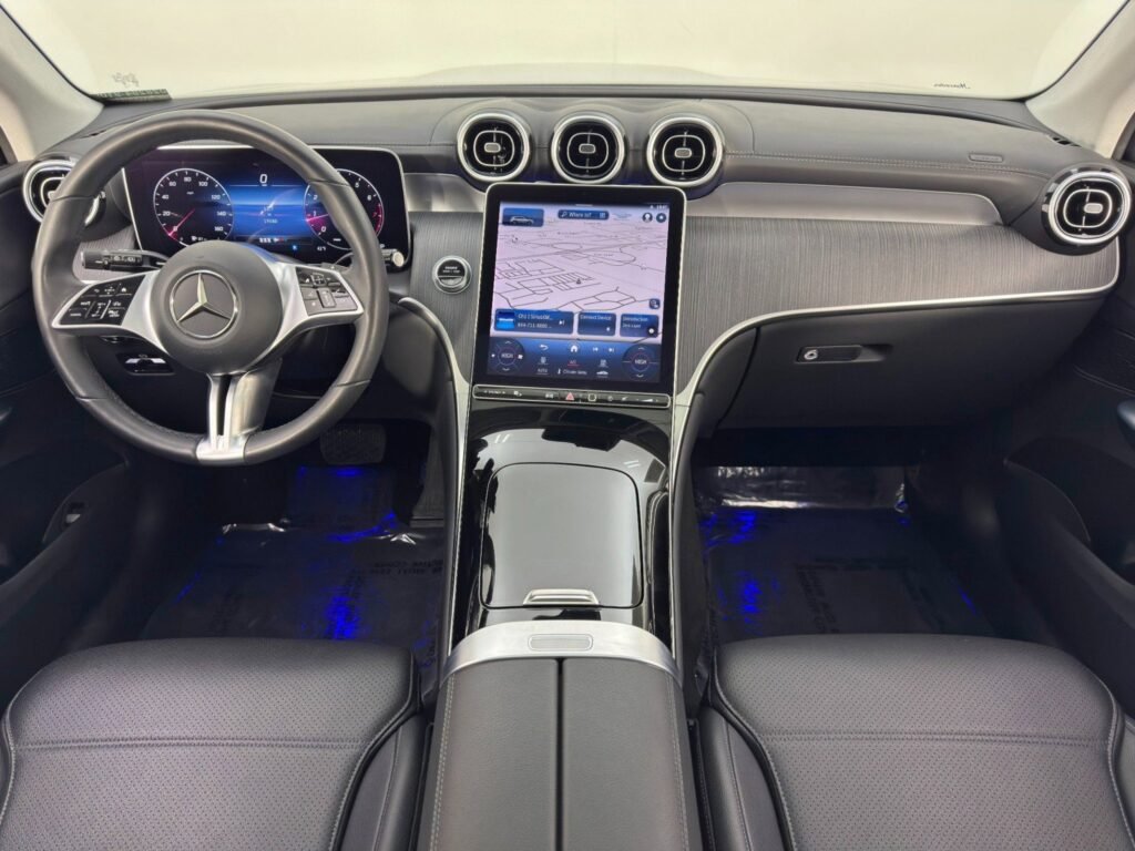 صورة السيارة