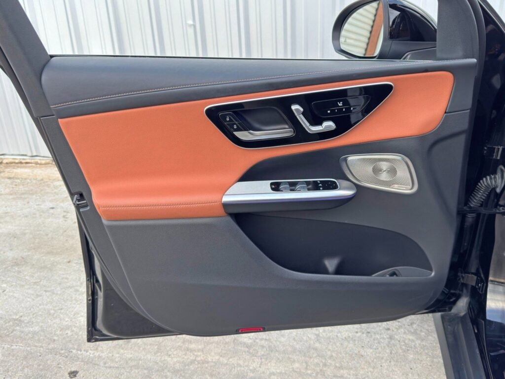 صورة السيارة