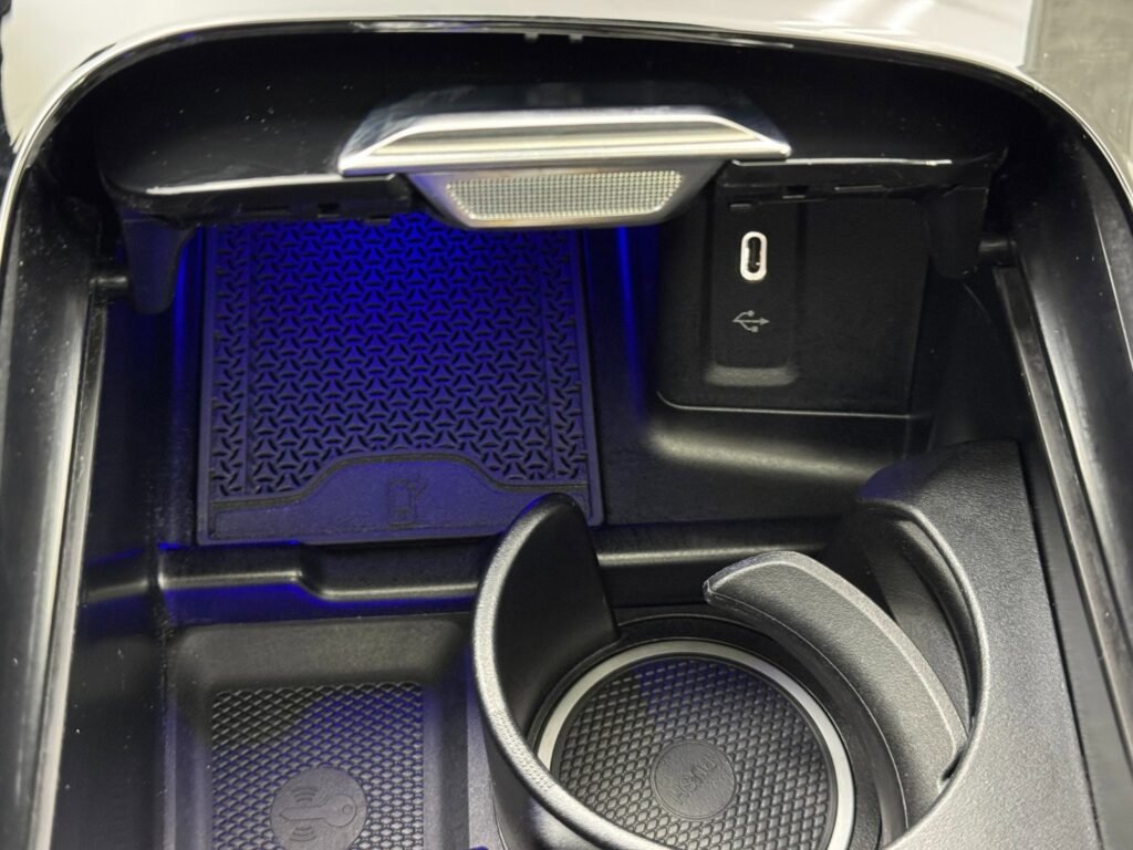 صورة السيارة