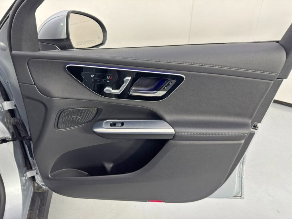 صورة السيارة