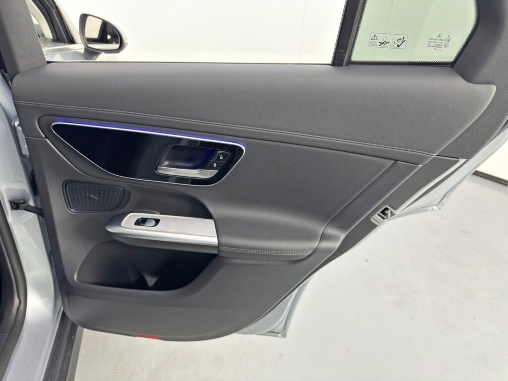 صورة السيارة