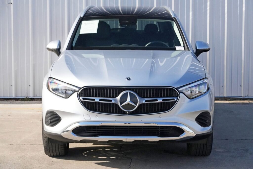 صورة السيارة