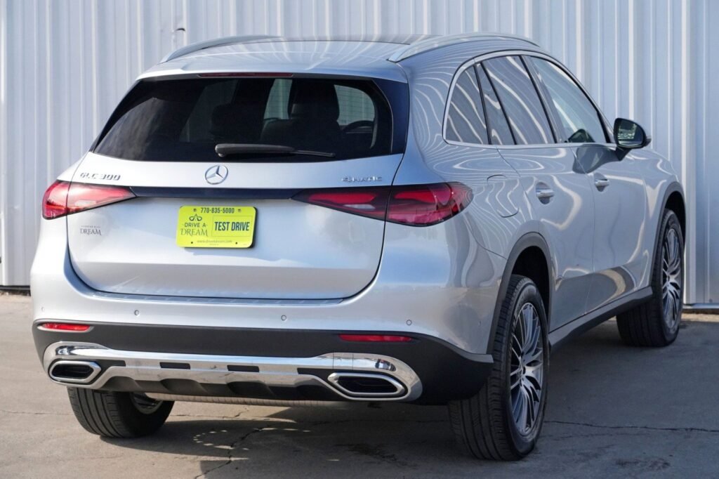 صورة السيارة