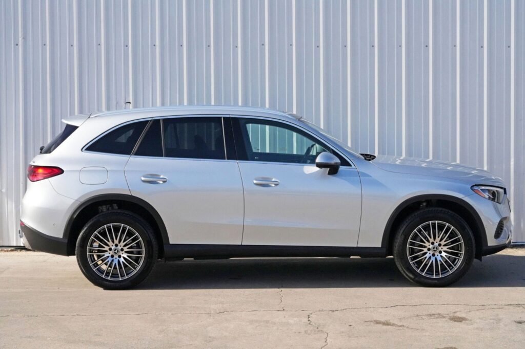 صورة السيارة