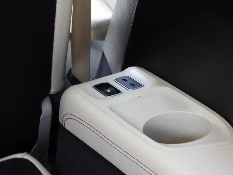 صورة السيارة