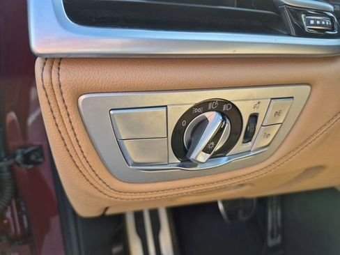 صورة السيارة