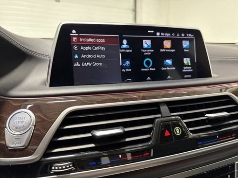 صورة السيارة