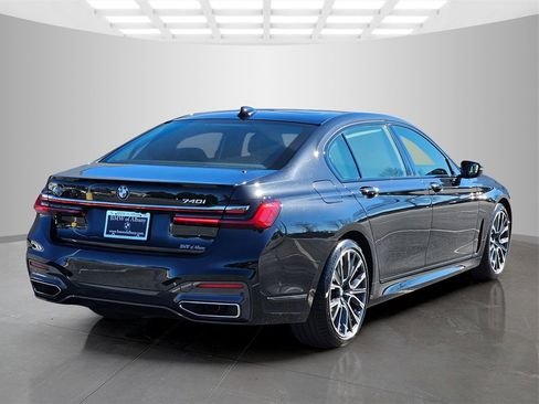 صورة السيارة