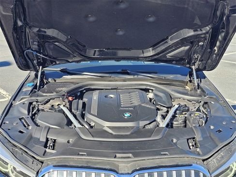 صورة السيارة