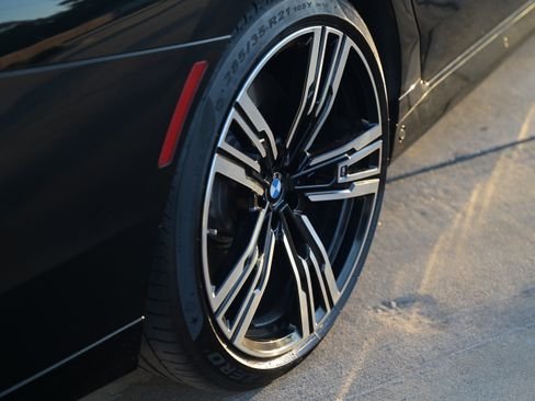 صورة السيارة