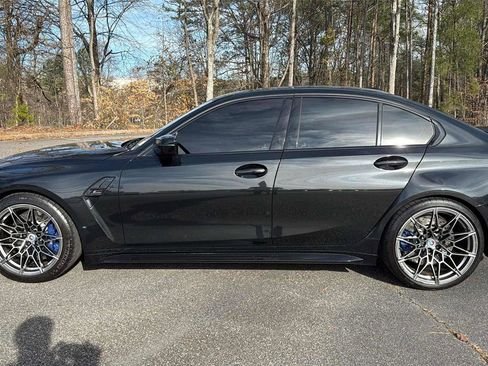 صورة السيارة