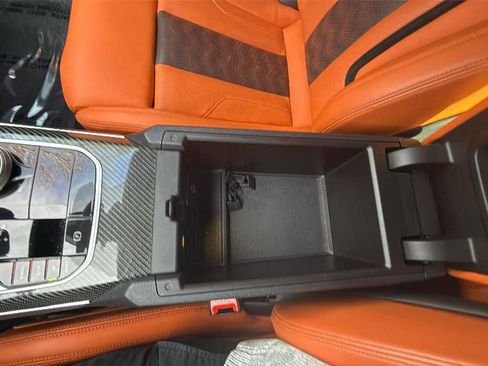 صورة السيارة