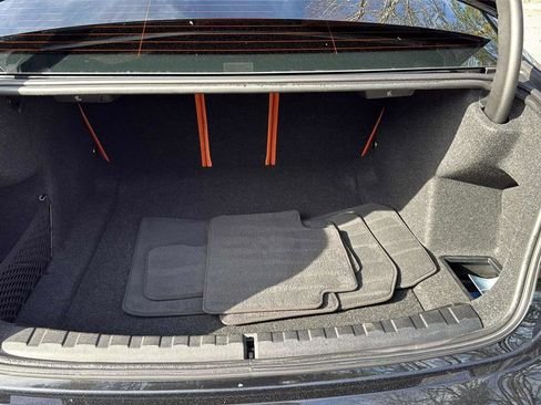 صورة السيارة