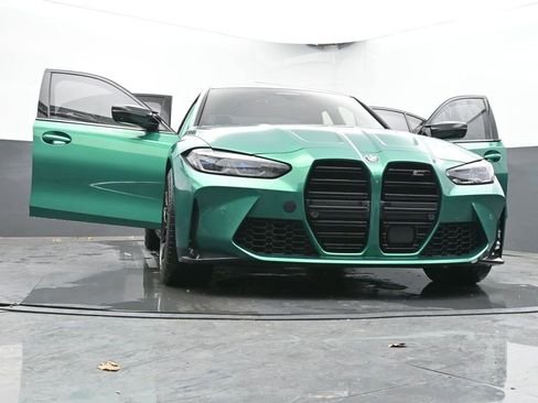 صورة السيارة
