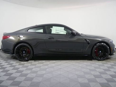 صورة السيارة